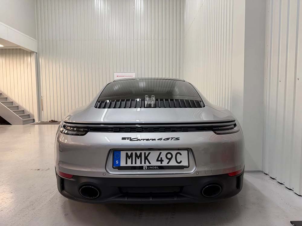 Porsche 911 Carrera 4 GTS Bakaxelstyrn Glastak Sportdesign